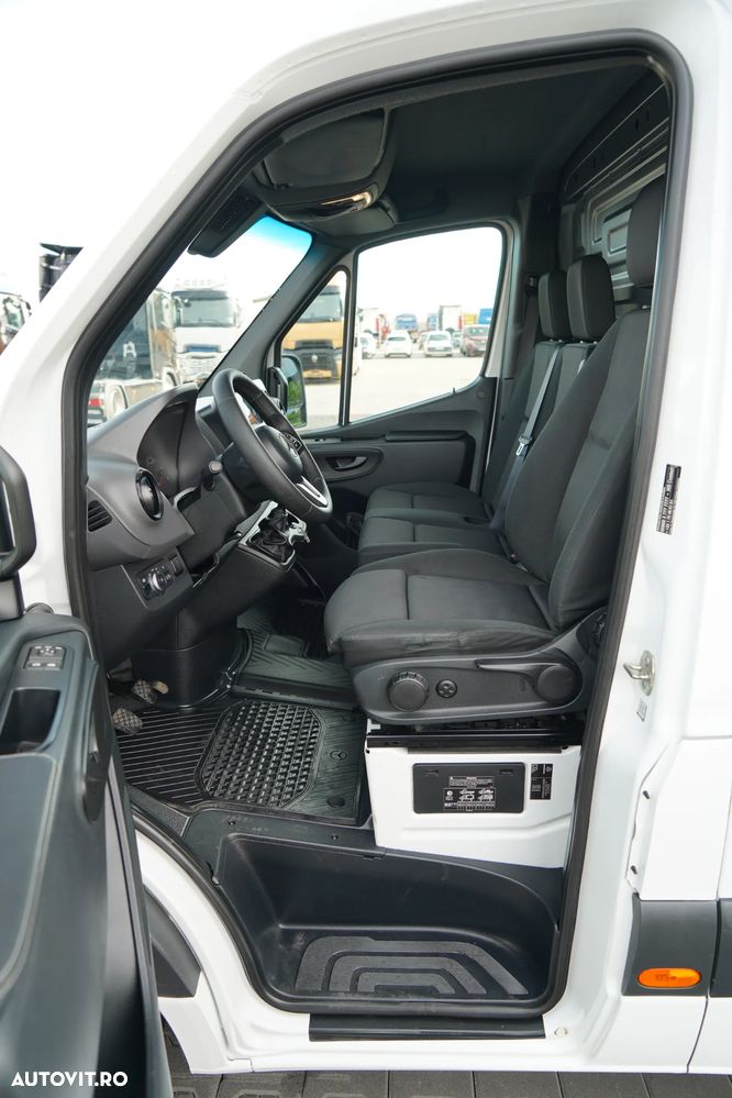Mercedes-Benz SPRINTER / NEGRU / PANEL / 3 LOCURI / MANUAL / IMPORTAT - 24