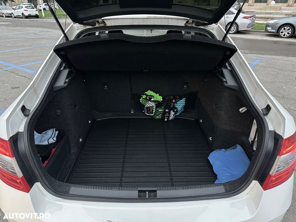 Skoda Octavia 1.6 TDI Ambition - 8