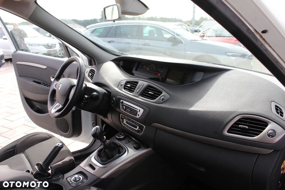 Renault Scenic Energy TCe 115 S&S Xmod Bose Edition - 21
