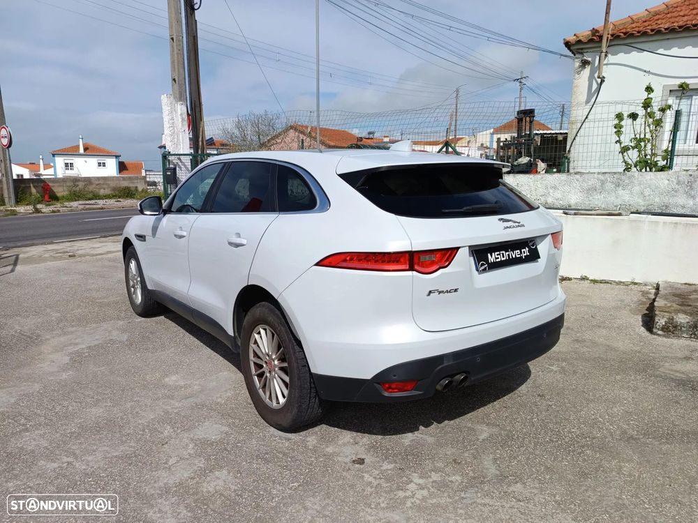 Jaguar F-Pace 2.0 i4D Prestige AWD - 3