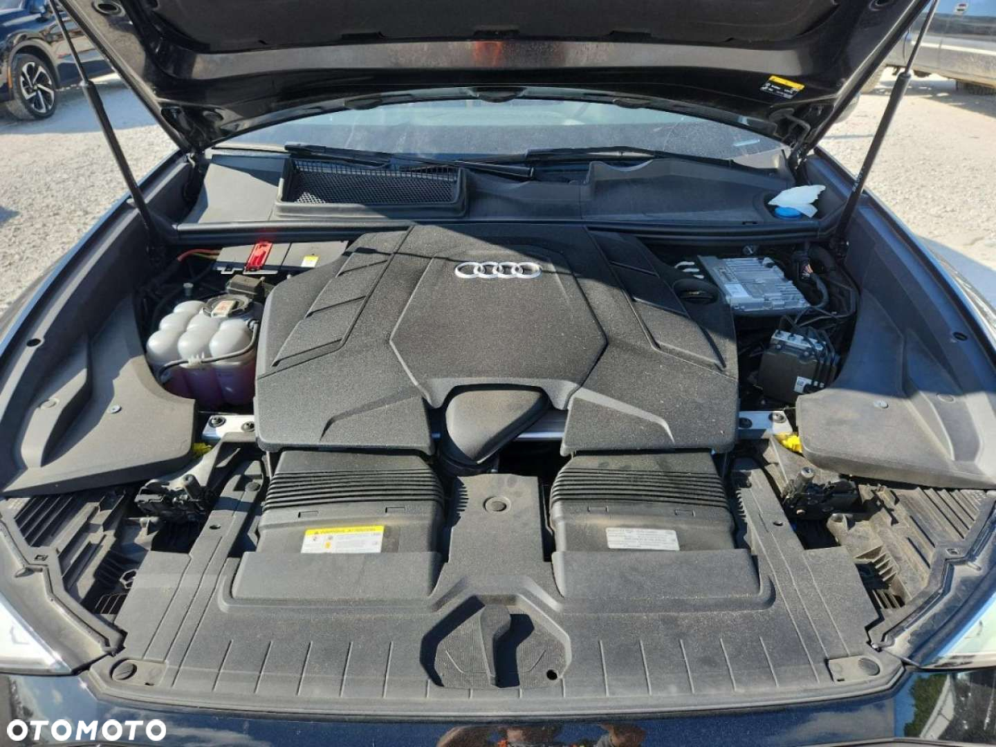 Audi Q8 - 12