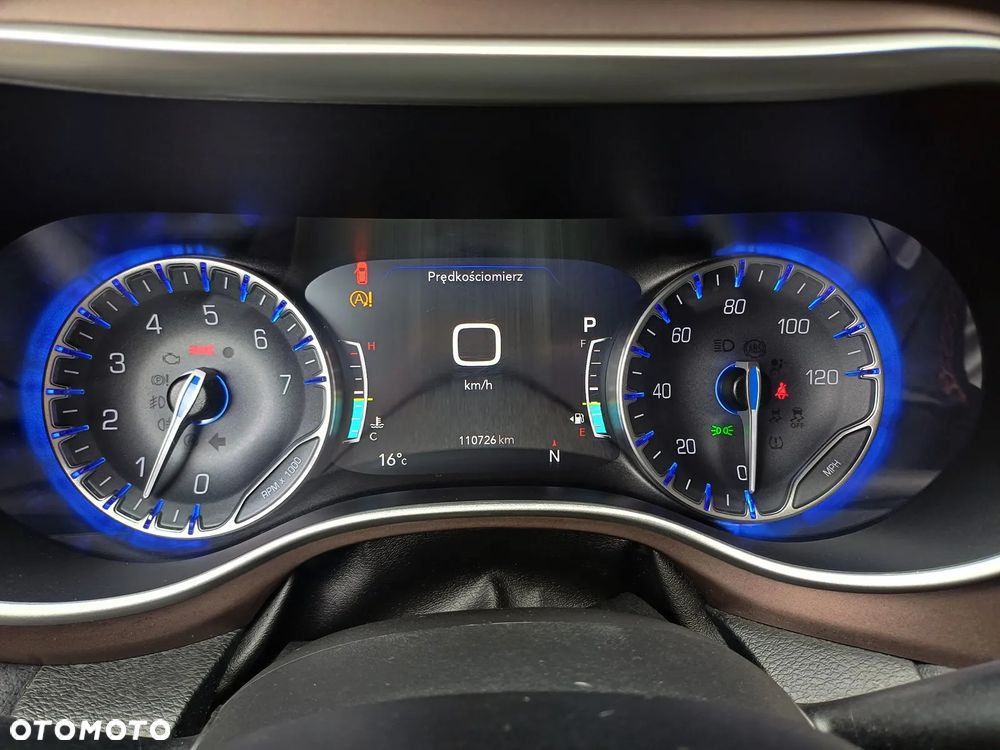 Chrysler Pacifica - 14