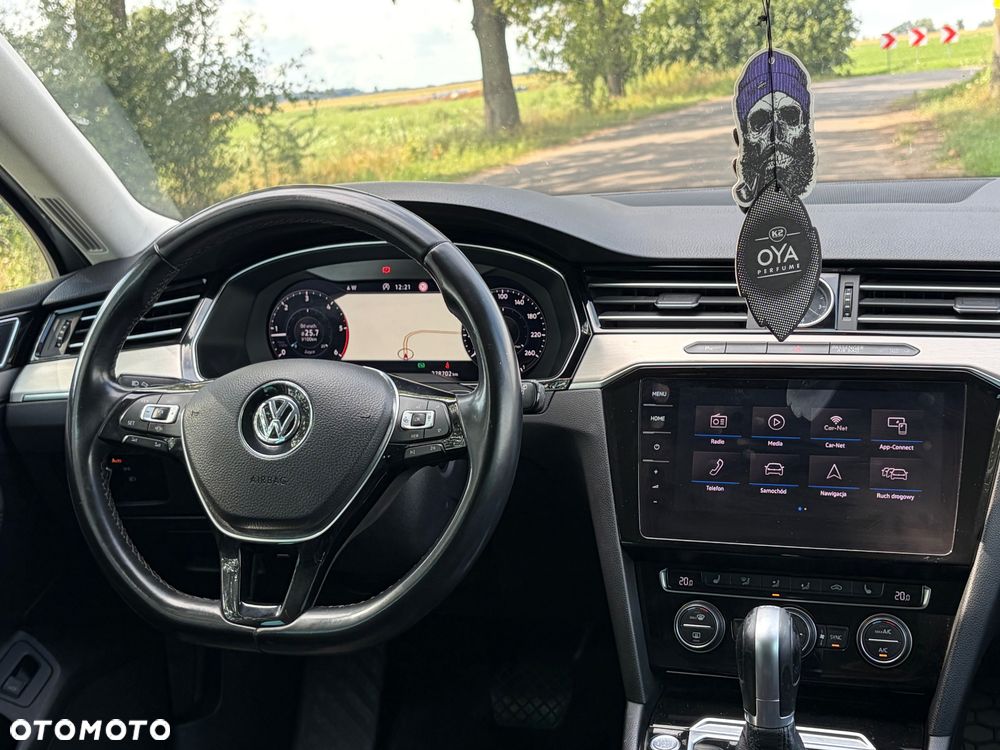 Volkswagen Passat 2.0 TDI SCR Highline DSG - 12