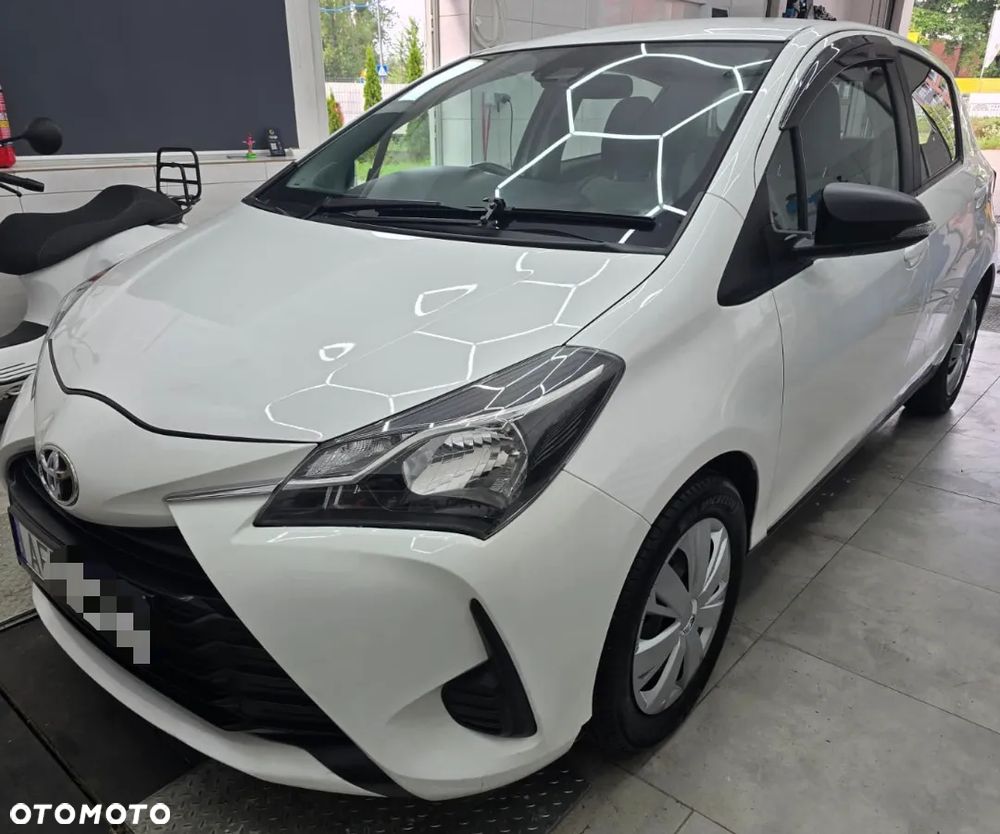 Toyota Yaris 1.5 Comfort CVT - 4