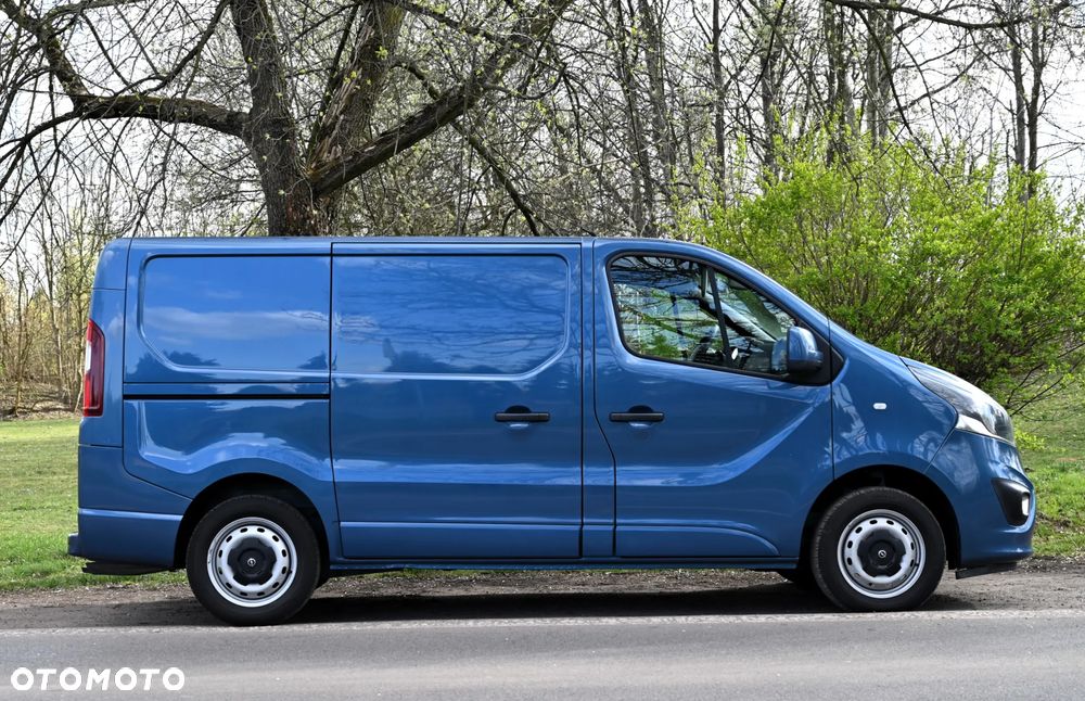 Opel Vivaro - 1