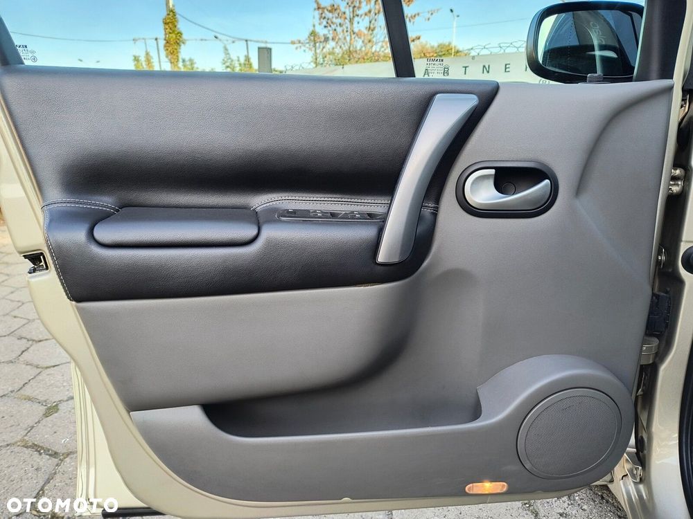 Renault Scenic - 19