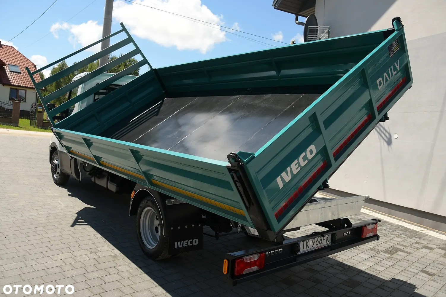 Iveco DAILY 35-210 3.0 Diesel 210KM * WYWROTKA 3-stronna * BOGATE! * NAVI * KAMERA COFANIA * IDEAŁ! - 2