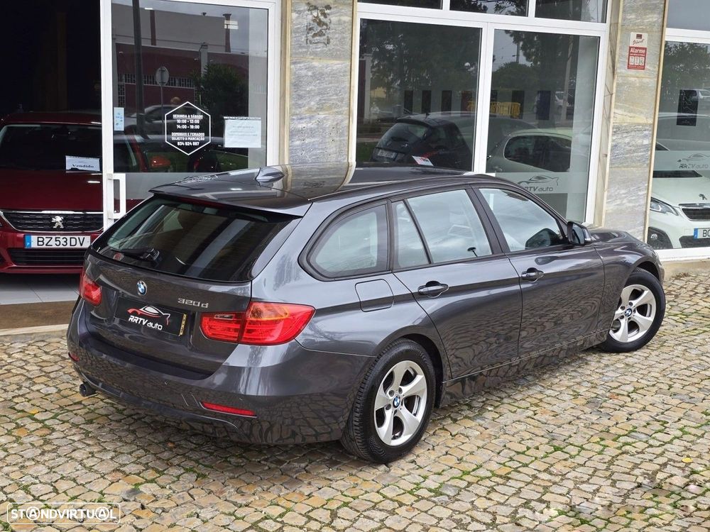 BMW 320 d Touring EfficientDynamics - 2
