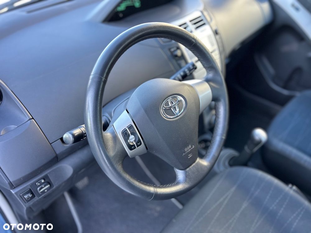 Toyota Yaris 1.33 Luna - 10
