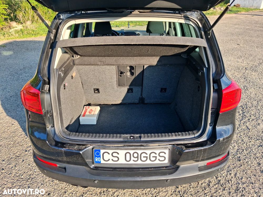Volkswagen Tiguan 2.0 TDI 4Motion DSG Sport & Style - 10