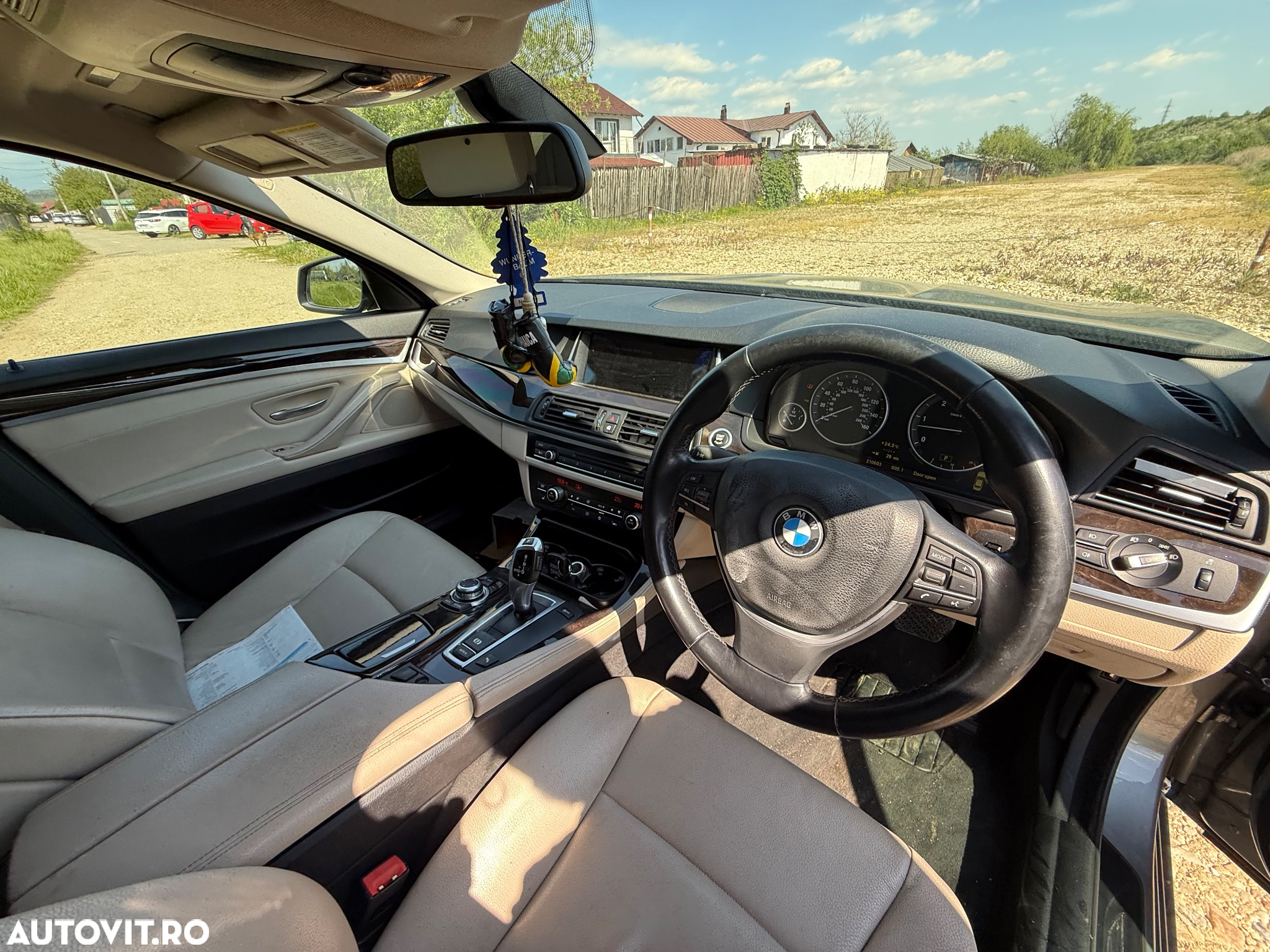 Dezmembrez bmw f10 530d 245 HP N57D20A culoare A52 SPACEGRAU METALLIC  motor  perfect funcțional cutie automată navigație android cu Apple car play - 12