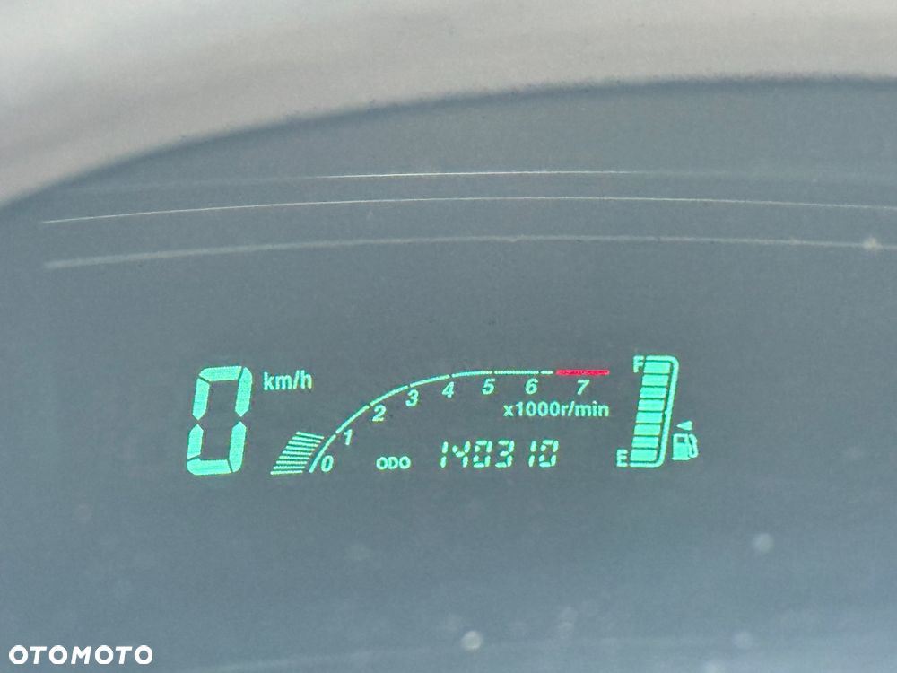 Toyota Yaris - 13