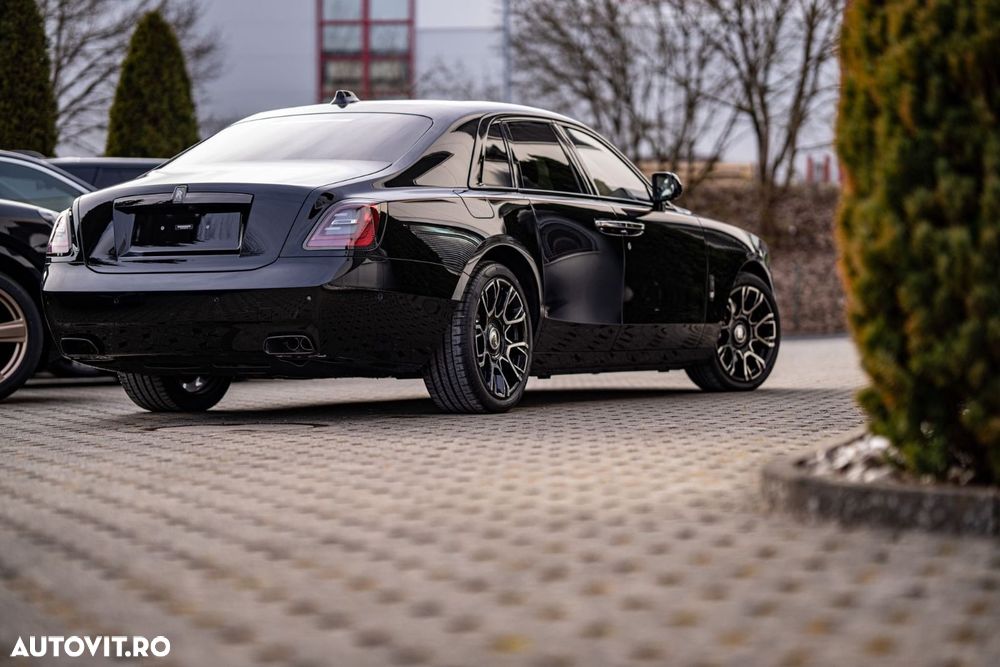 Rolls-Royce Ghost - 6