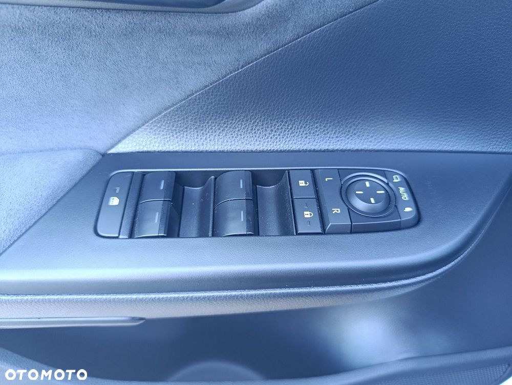 Toyota C-HR 1.8 Hybrid Executive - 21