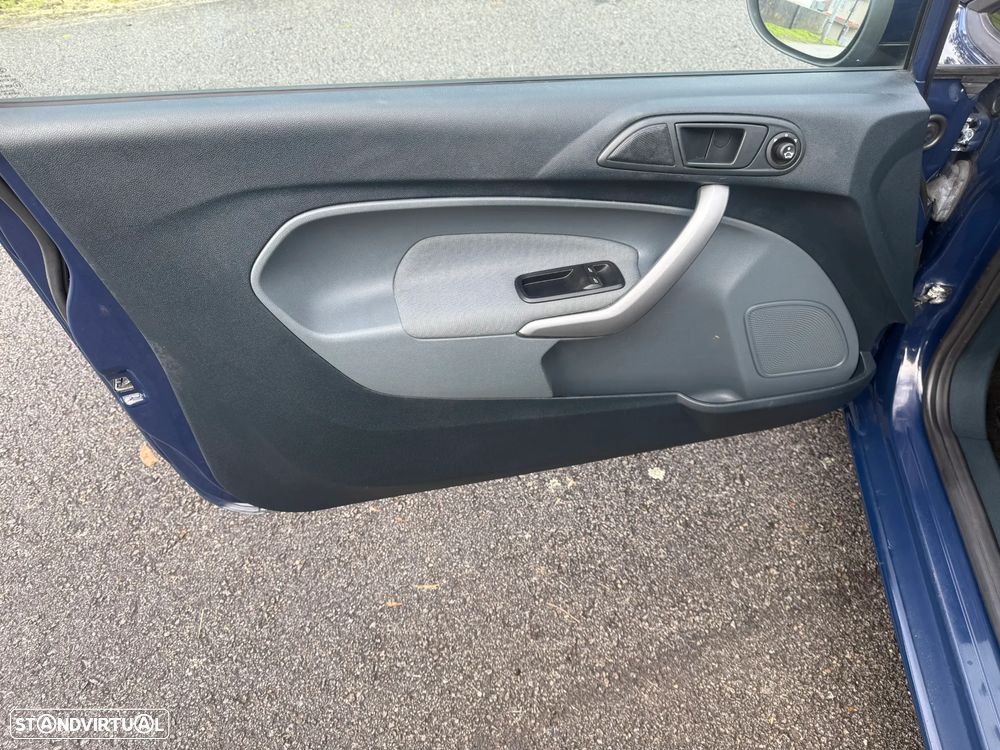Ford Fiesta 1.25 Trend - 10