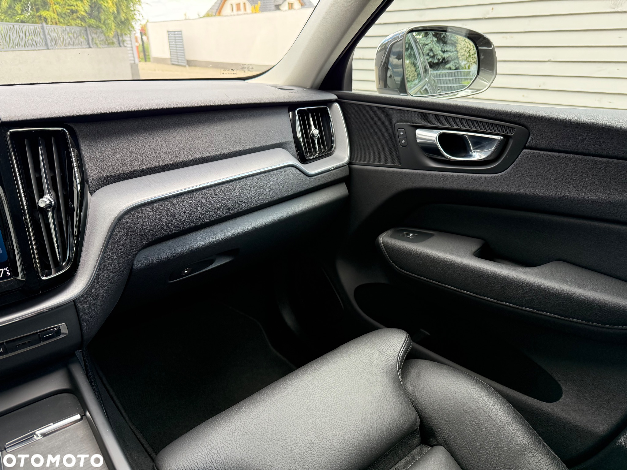 Volvo XC 60 - 30