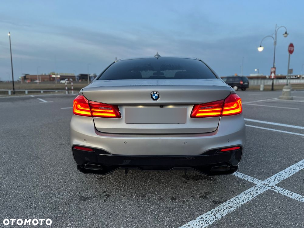 BMW Seria 5 520d M Sport - 7