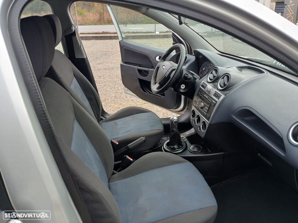 Ford Fiesta 1.25 Connection - 2