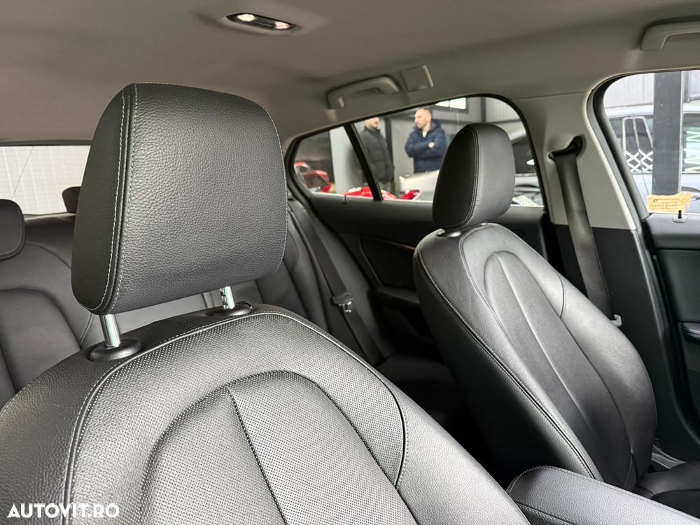 BMW Seria 1 118i Aut. Luxury Line - 32