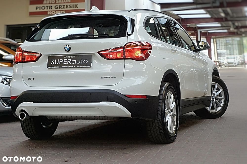 BMW X1 sDrive18i GPF - 9