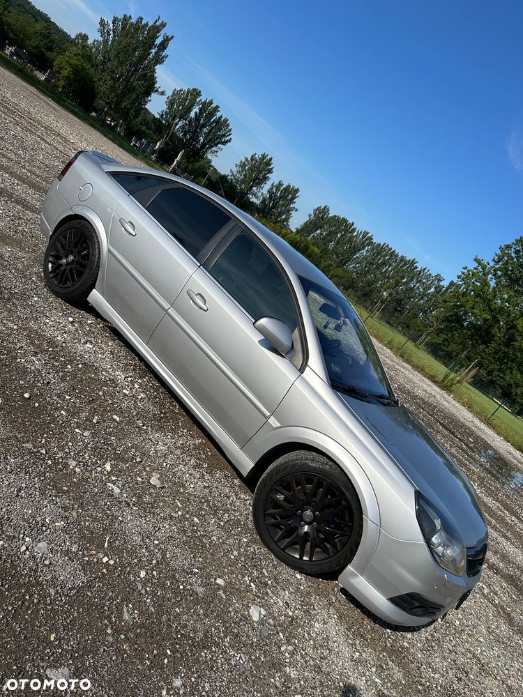 Opel Vectra 2.2 Sport / GTS - 2