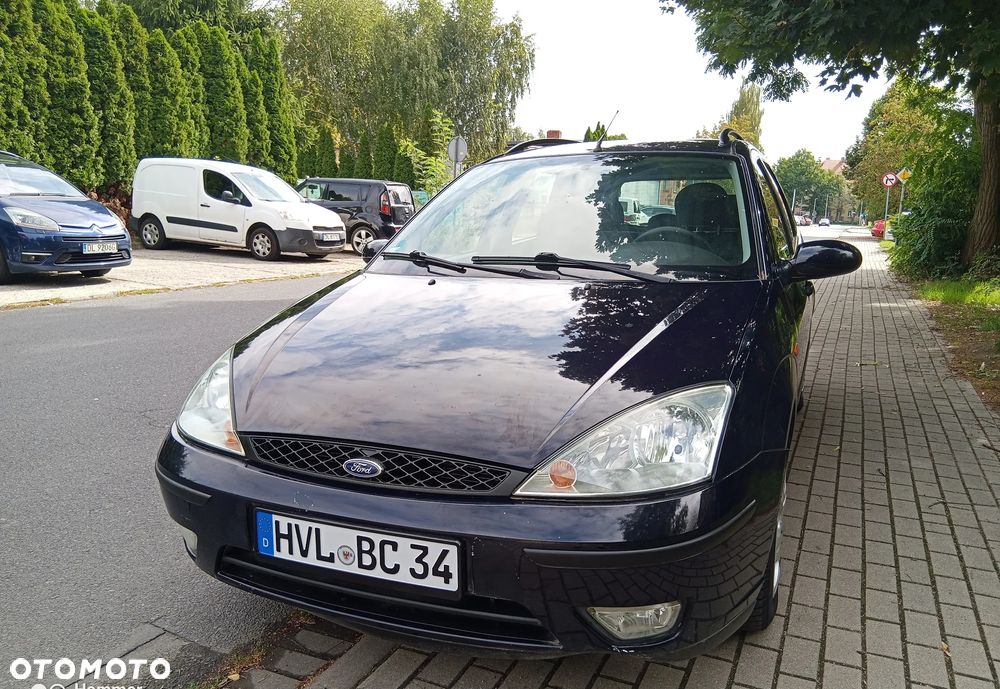 Ford Focus 1.6 16V Trend - 1