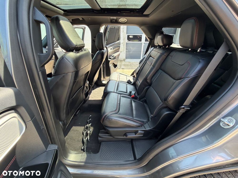 Ford Explorer - 14