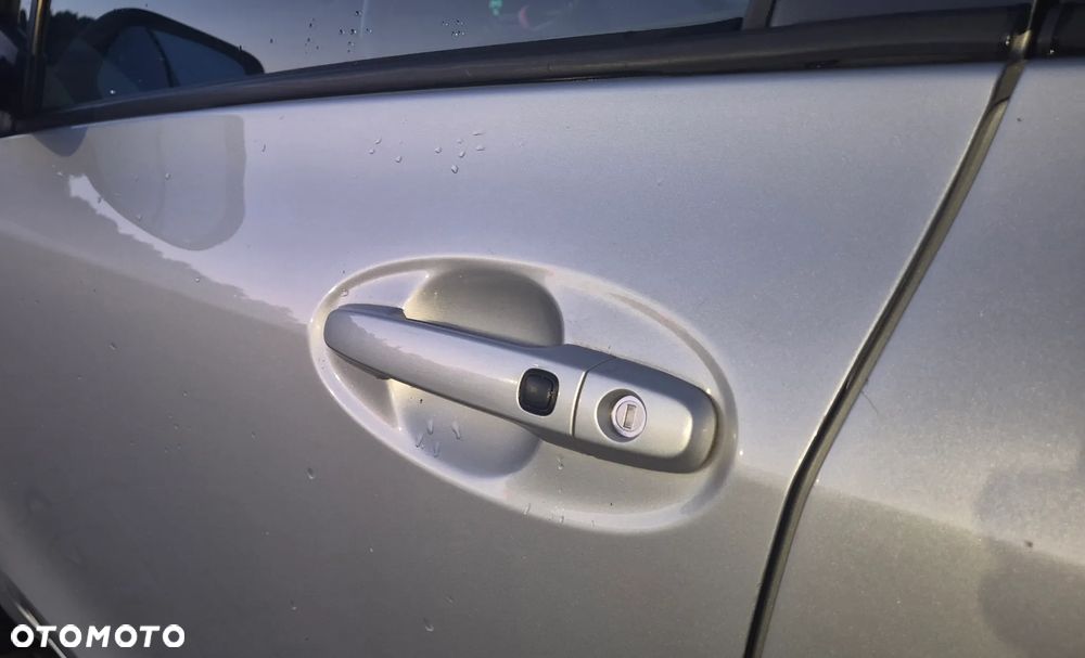Toyota Yaris 1.3 VVT-i Executive - 10