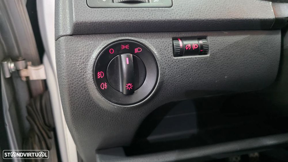 VW Polo 1.2 Confortline - 24