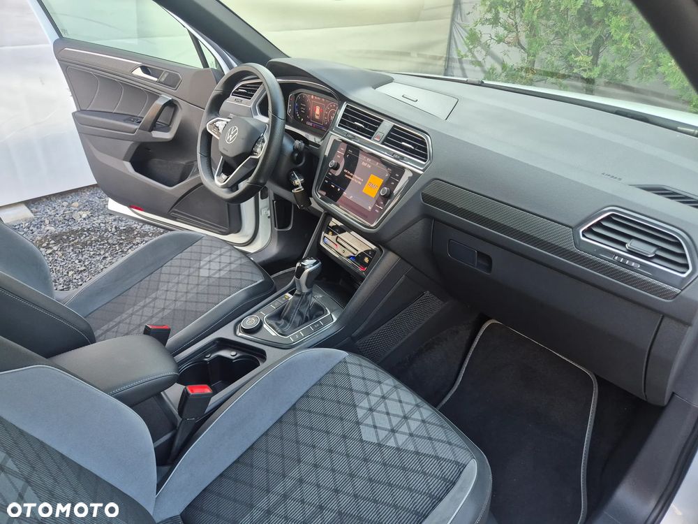 Volkswagen Tiguan 2.0 TDI SCR 4MotION DSG R-Line - 30