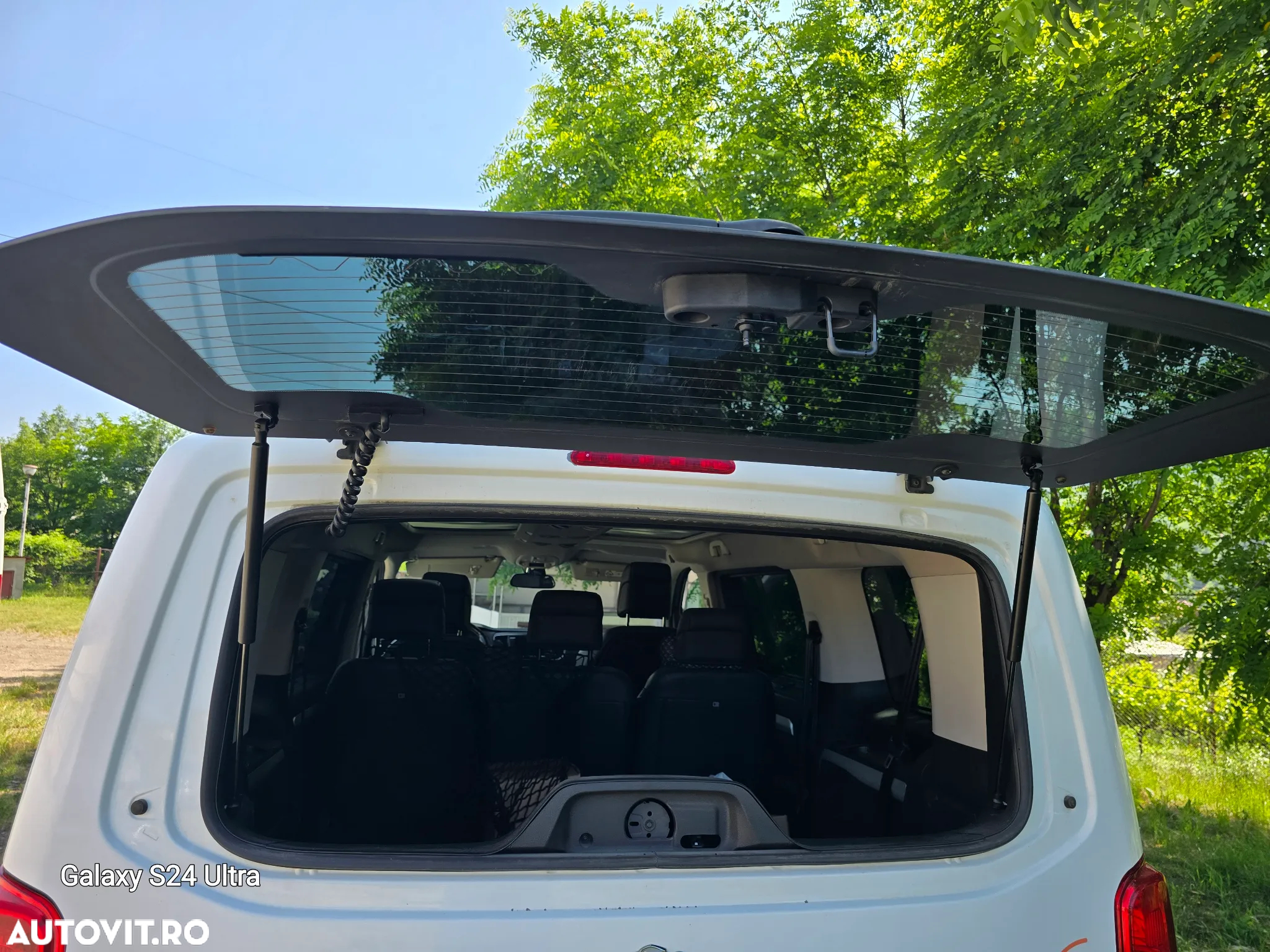 Peugeot Traveller L2H1 1.6 BlueHDI 115 S&S Combispace Premium - 18