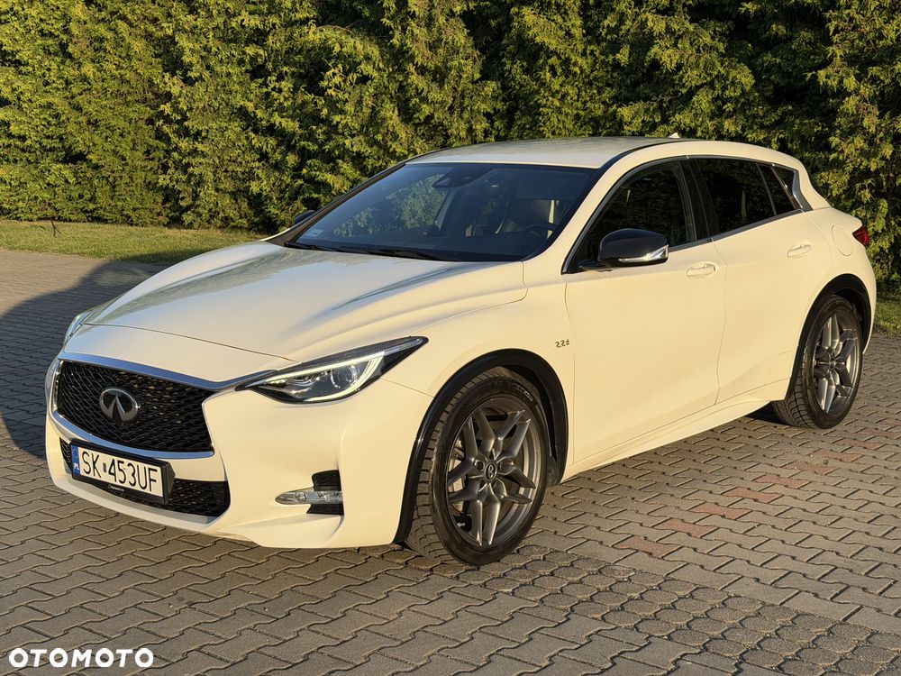 Infiniti Q30 2.2d Sport AWD 7DCT - 1