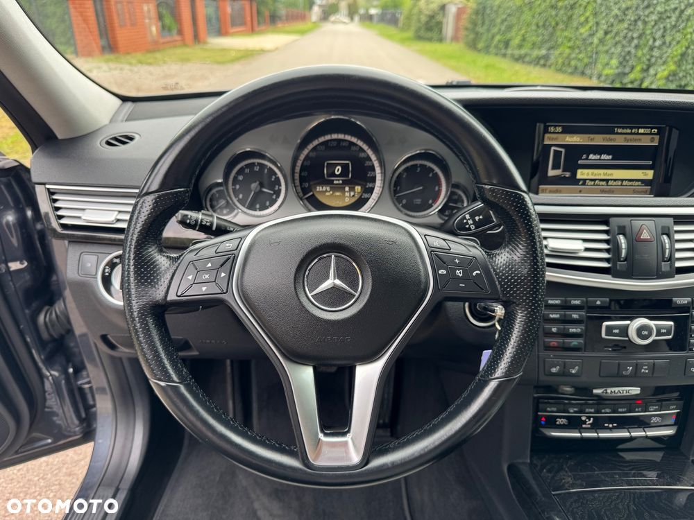 Mercedes-Benz Klasa E - 24