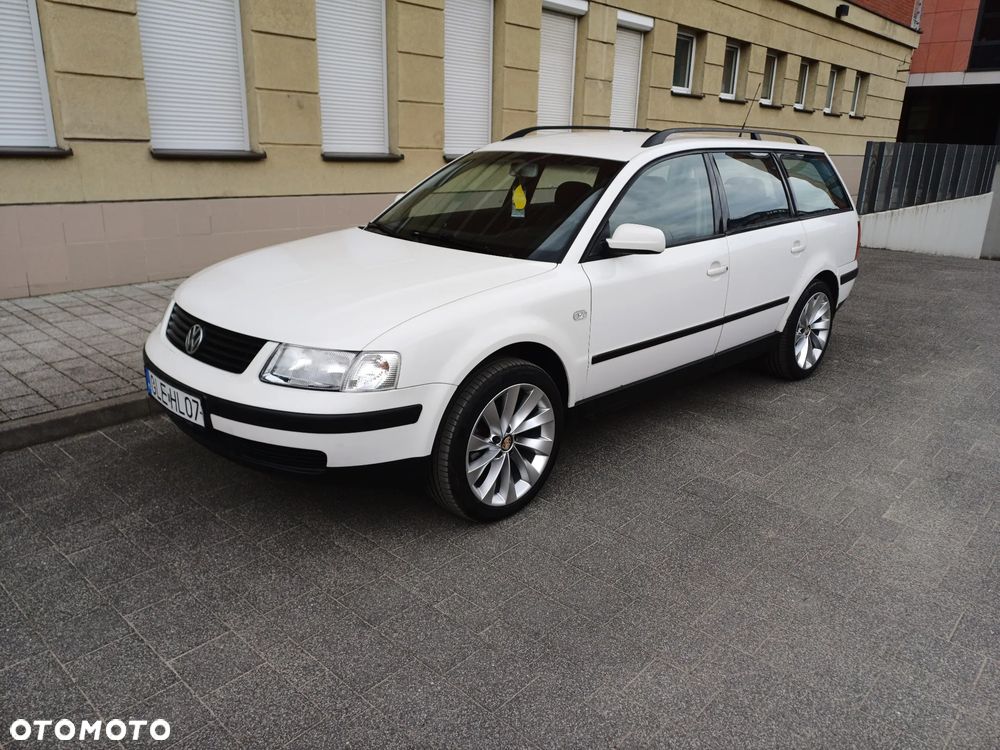Volkswagen Passat - 2