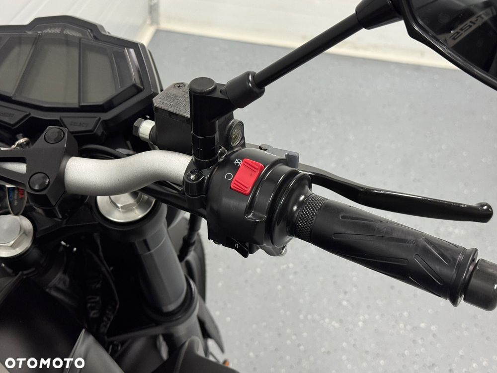 Yamaha MT - 15