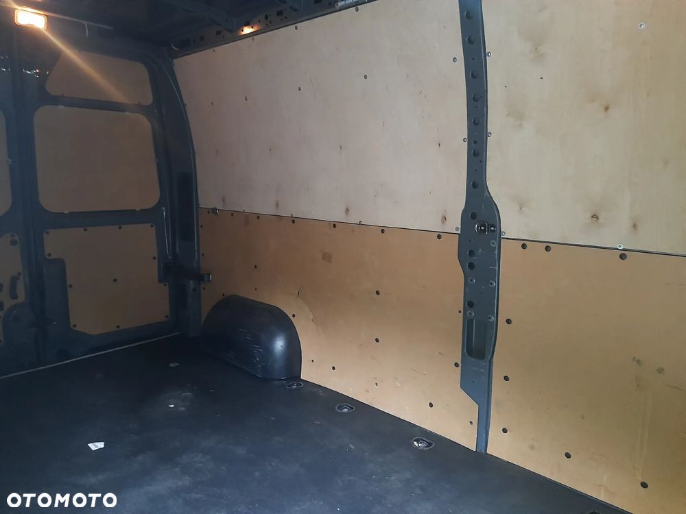 Renault Master - 22