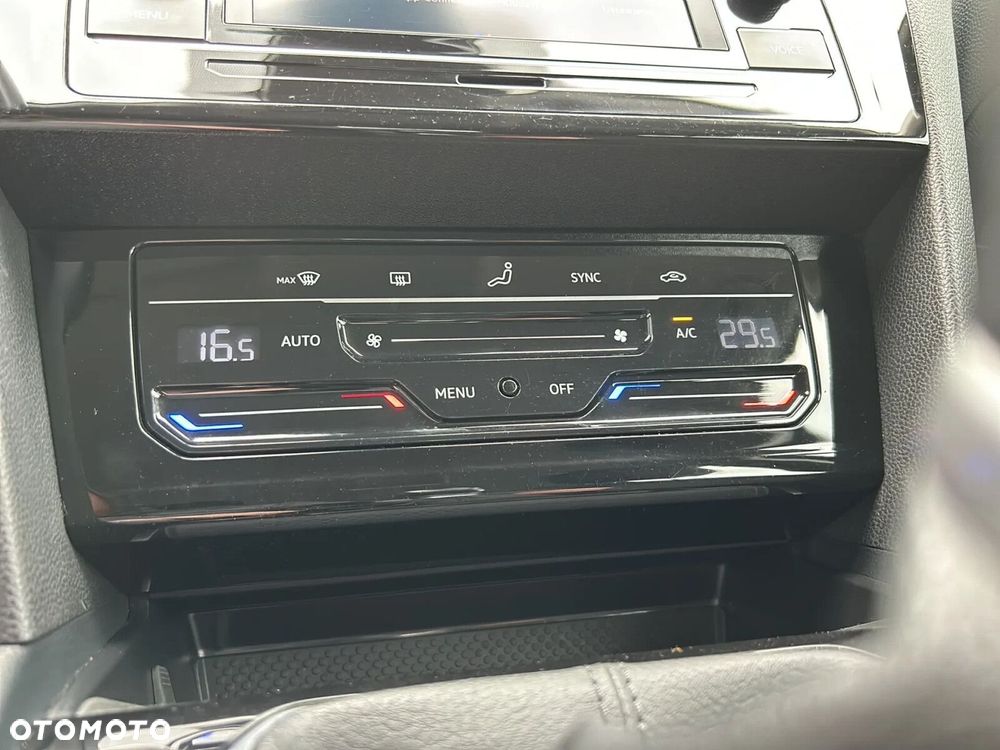 Volkswagen Passat Variant 1.5 TSI EVO Business - 28