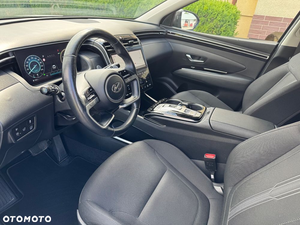 Hyundai Tucson 1.6 T-GDi HEV Executive 2WD - 11