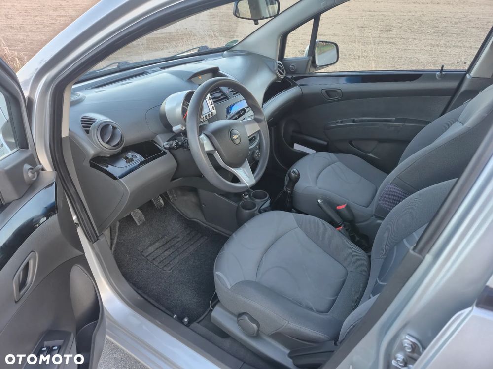 Chevrolet Spark 1.0 LS - 6