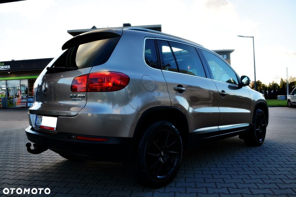 Volkswagen Tiguan 2.0 TDI DPF 4Motion BlueMotion Technology DSG Sport & Style - 20
