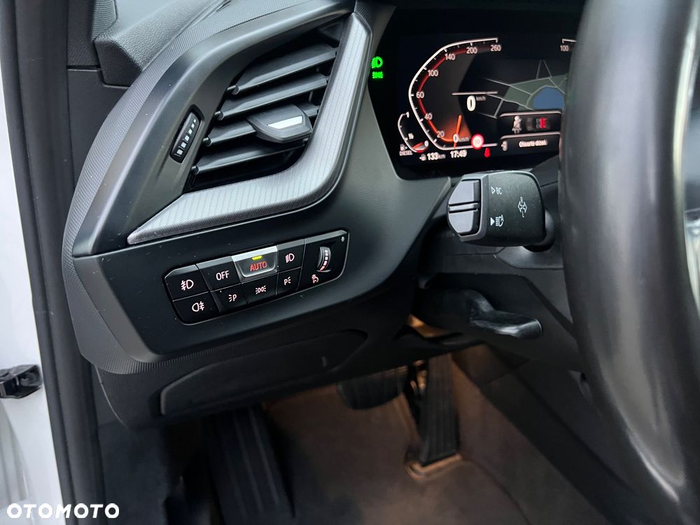 BMW Seria 1 - 19