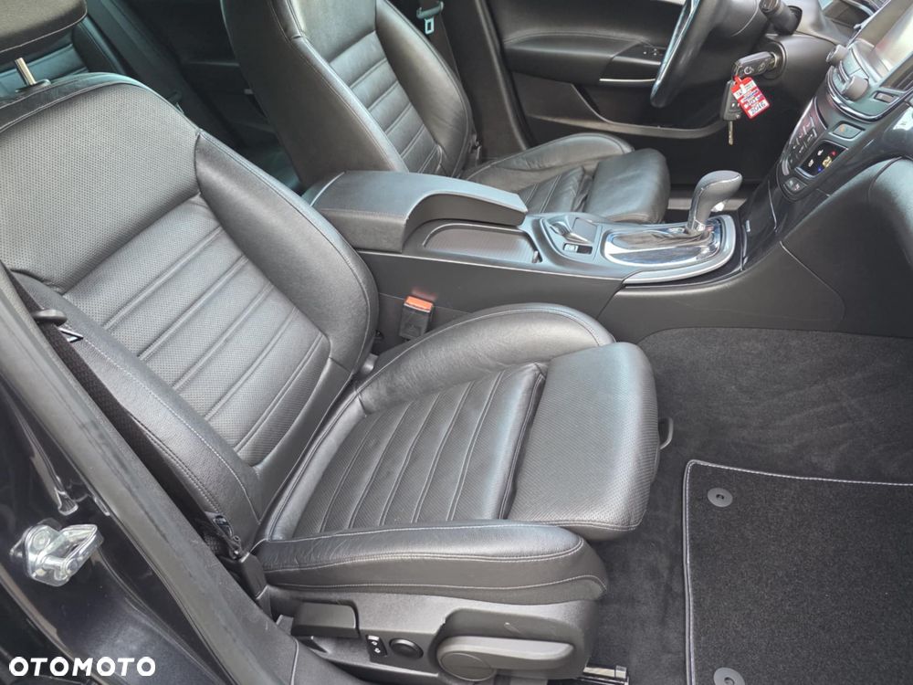 Opel Insignia 2.0 Turbo 4x4 Sport - 28