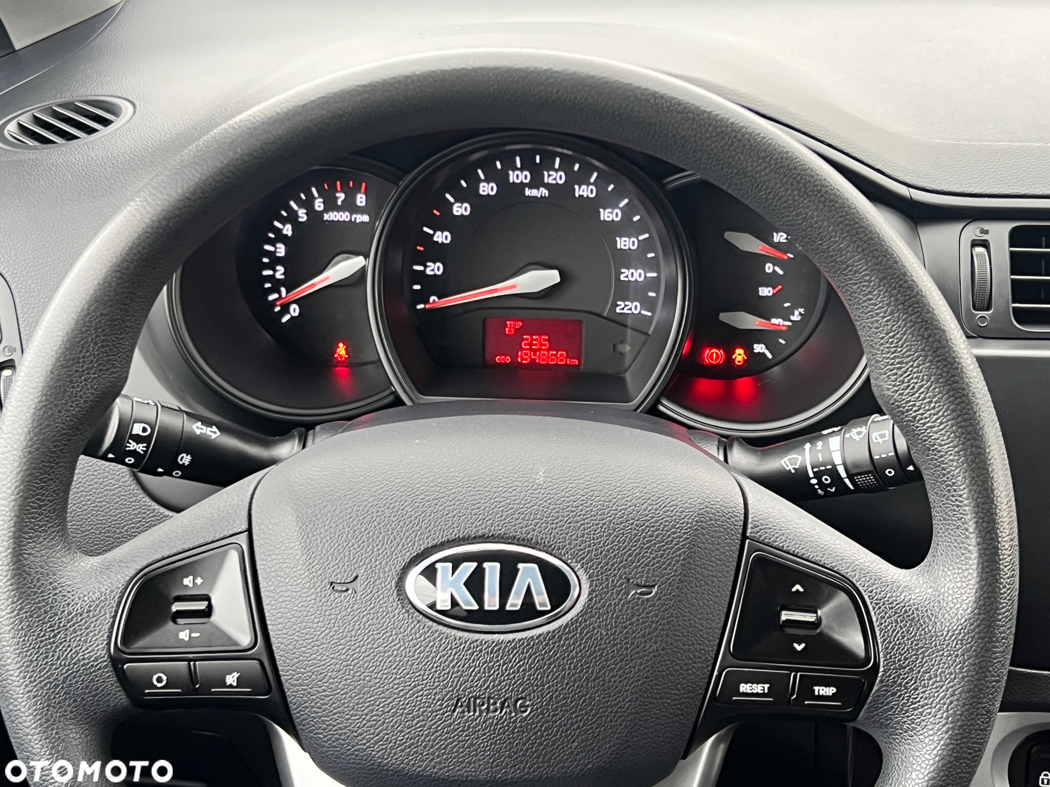 Kia Rio 1.2 Dream Team Edition - 25