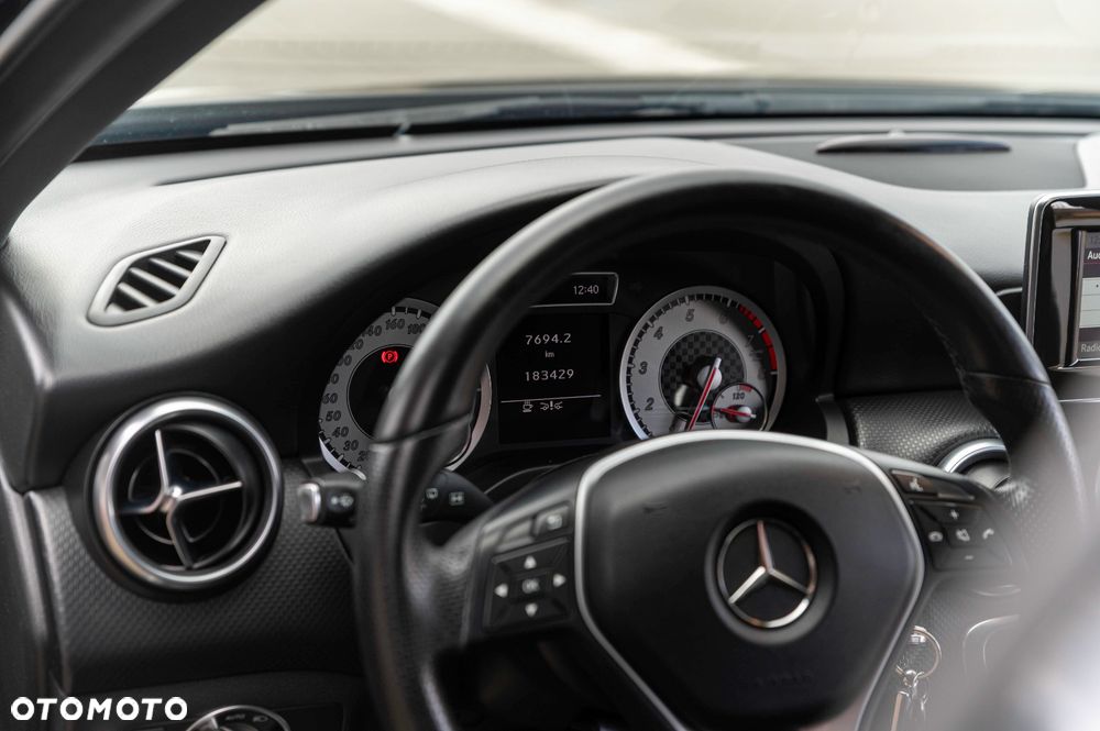 Mercedes-Benz Klasa A 200 - 18