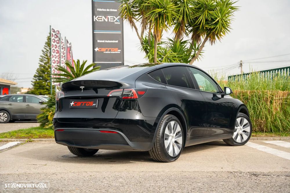 Tesla Model Y Standard - 9
