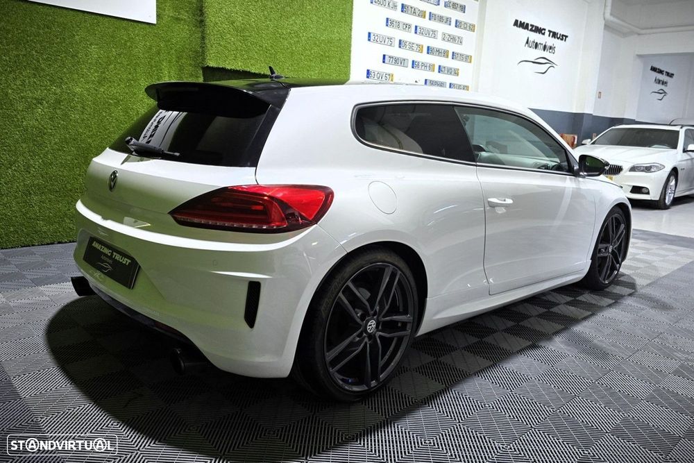 VW Scirocco 2.0 TSI BlueMotion DSG - 4