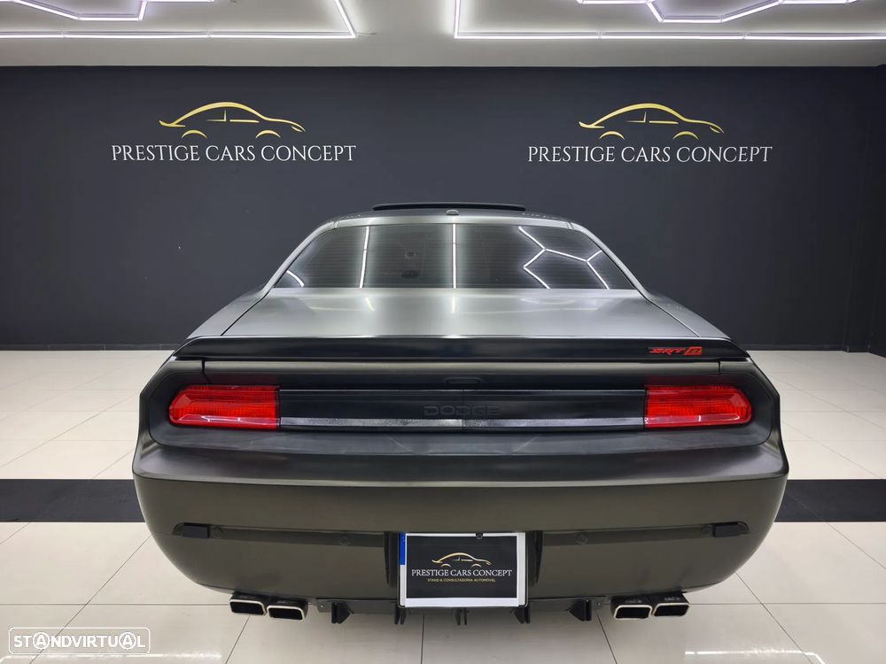 Dodge Challenger Auto SXT Plus - 4