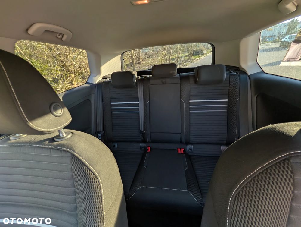 Volkswagen Golf 1.6 TDI Comfortline - 8