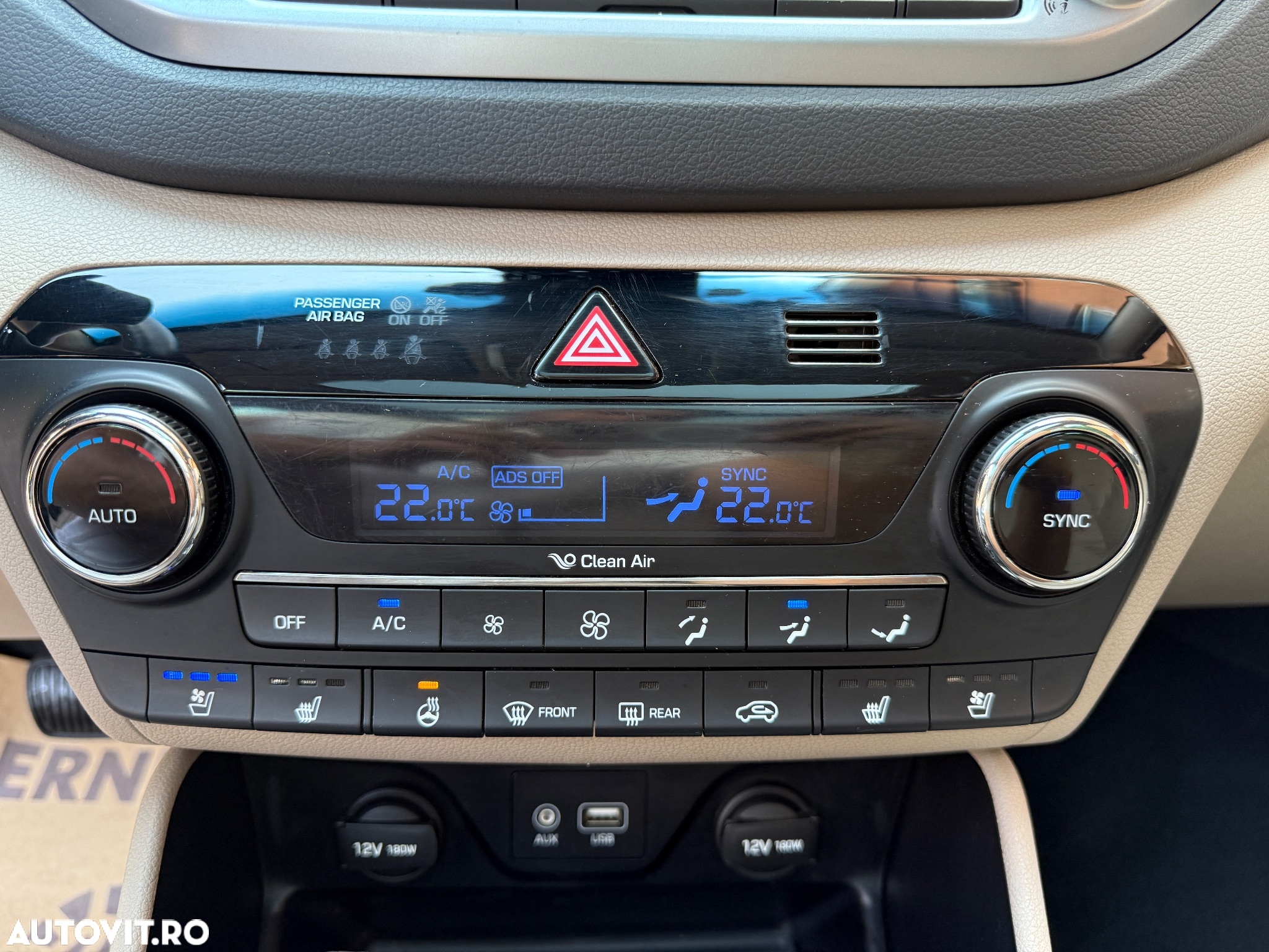 Hyundai Tucson blue 2.0 CRDi 4WD Aut. Premium - 13