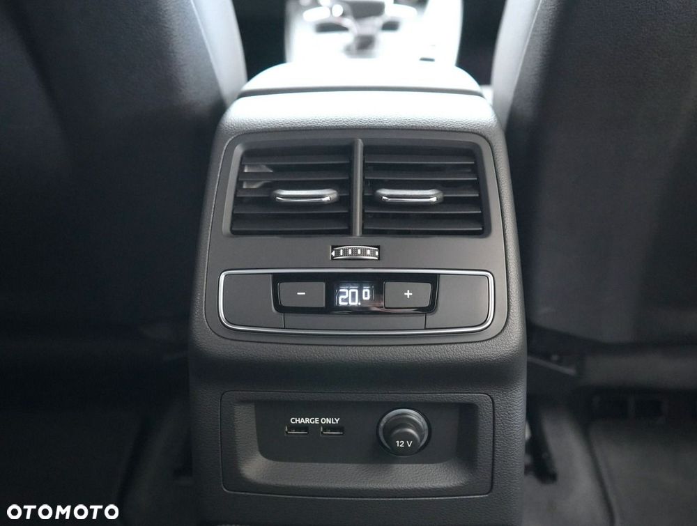 Audi A4 Avant - 32